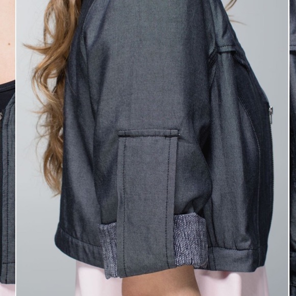 0222 Lululemon Tranquility Jacket size 6 “Flaw” - Picture 3 of 13